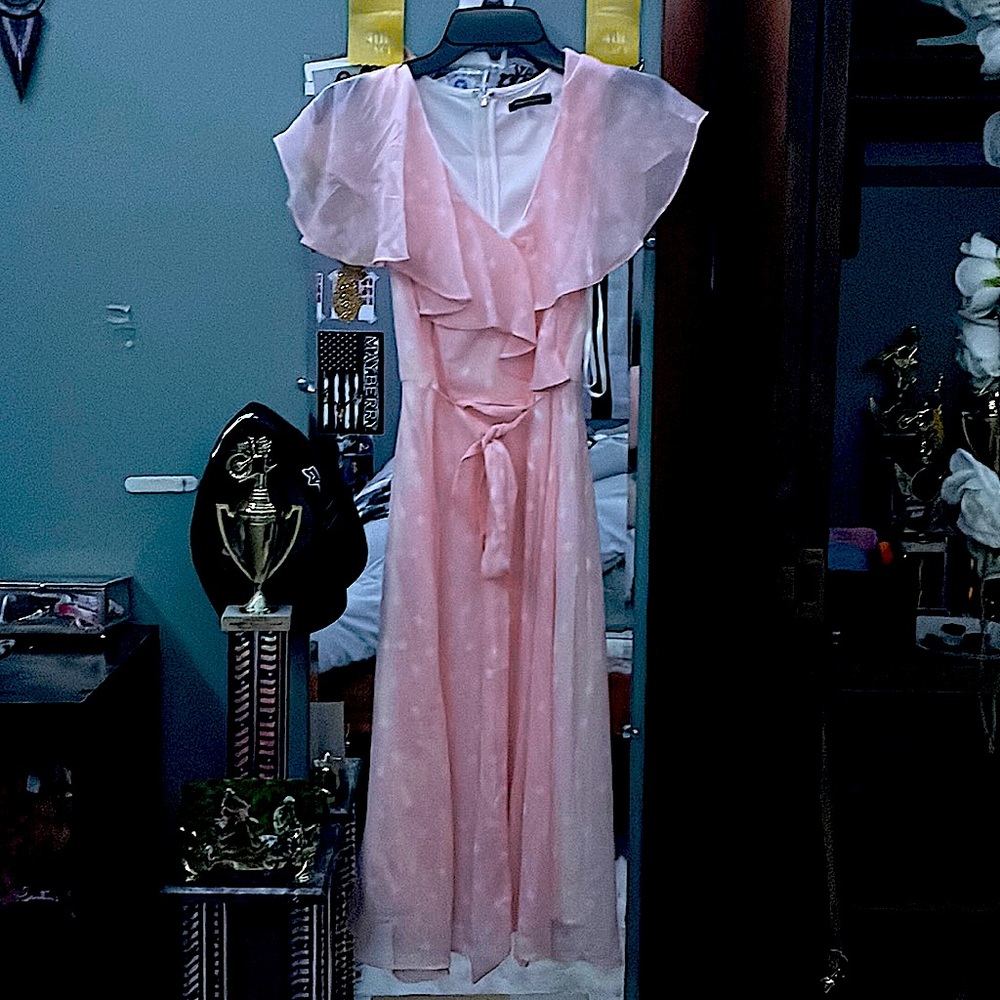 Pink and white poke a dots wedding dress